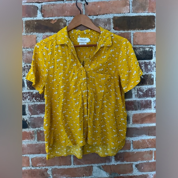 Indi & Close Short Blouse - Picture 1 of 2